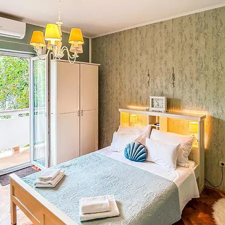 And With Parking Space Palit, Rab - 21755 Guest house 3*