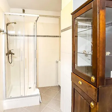 Guest house And With Parking Space Palit, Rab - 21755