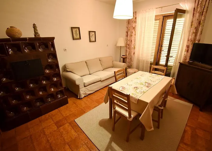 And With Parking Space Palit, Rab - 21755 Gostinjska kuća 3*